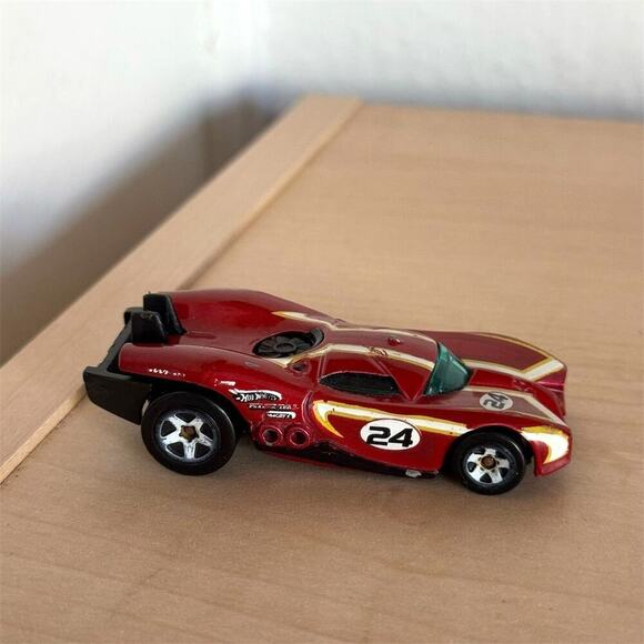 Hot Wheels Track Stars Prototype H-24 Red Diecast Car 2010 Racing theme - Picture 3 of 6